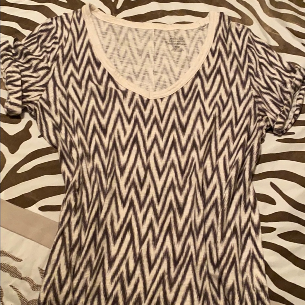 Short sleeve tee